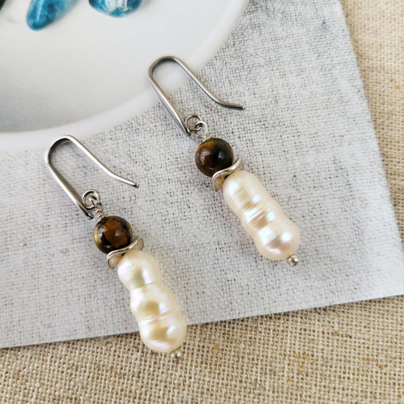 Pearl and tiger's eye earrings