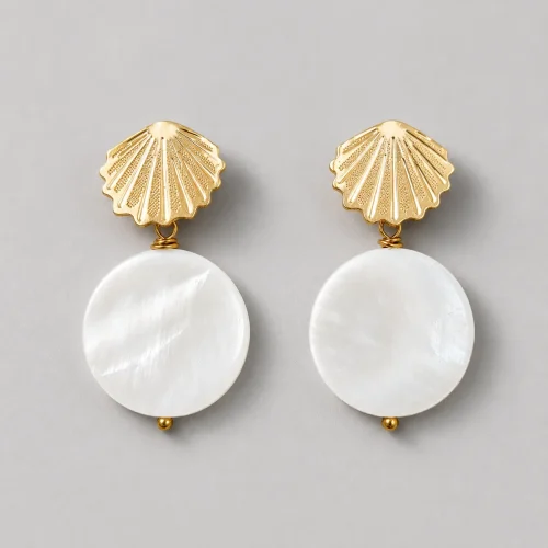 golden shell – mother of pearl disc earrings (1)
