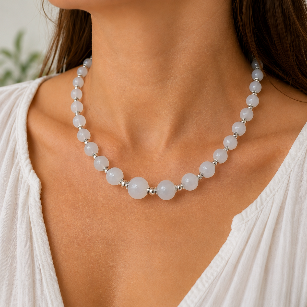 silver cloud necklace with white agate model silver cloud necklace with white agate model