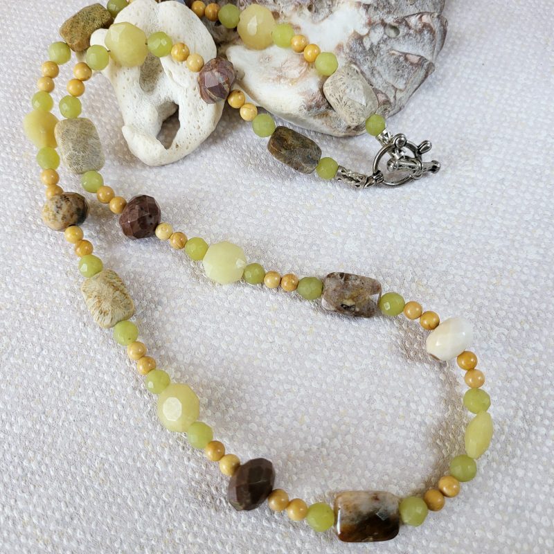 Brown fossil coral and green quartz necklace with toggle clasp