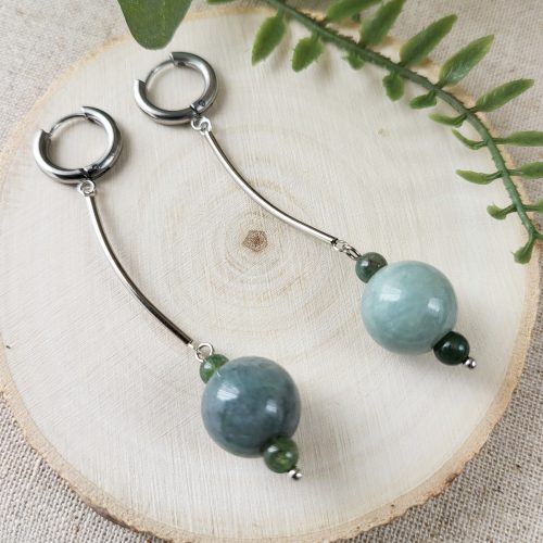 Green agate pendulum earrings