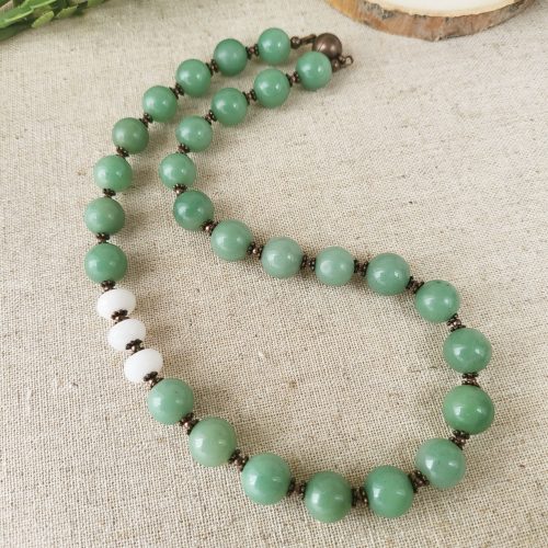 Green and white aventurine necklace with magnetic copper clasp