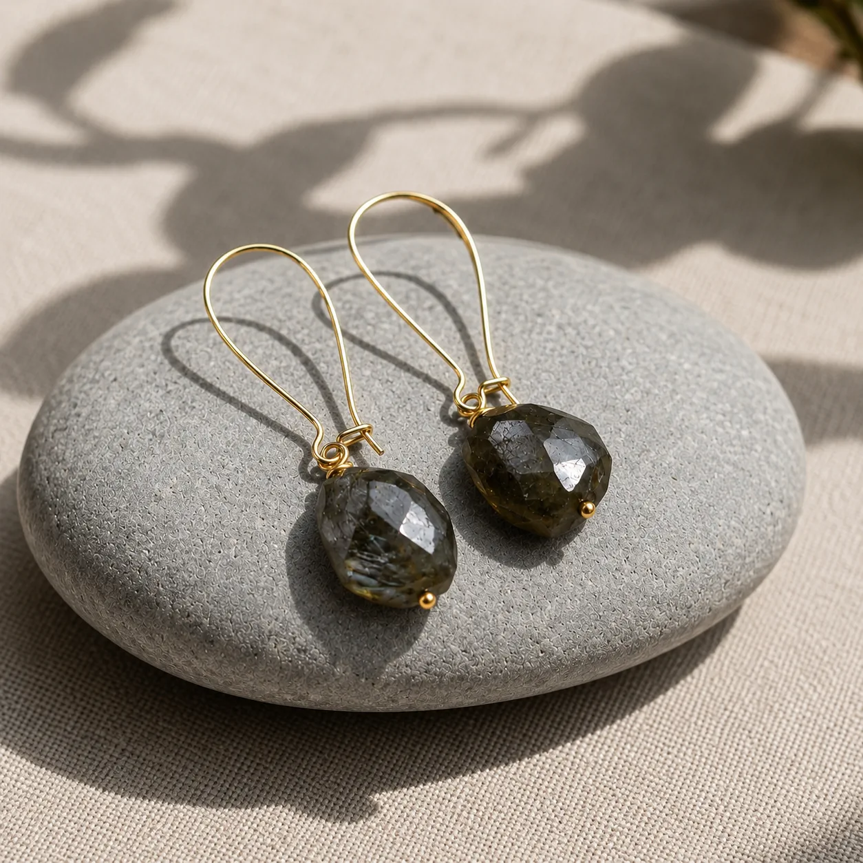 labradorite drop earrings gold kindney wire hook (2) xnc labradorite drop earrings gold kindney wire hook (2) xnc